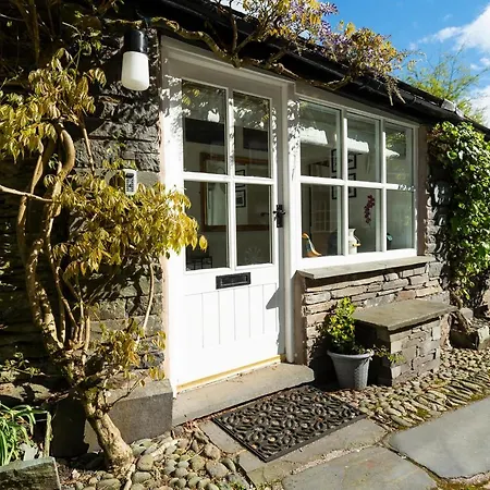 The Old Dairy בית נופש *