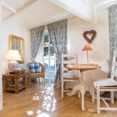 The Old Dairy 펜션 앰블사이드